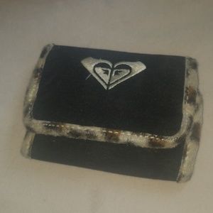 Roxy tri-fold wallet